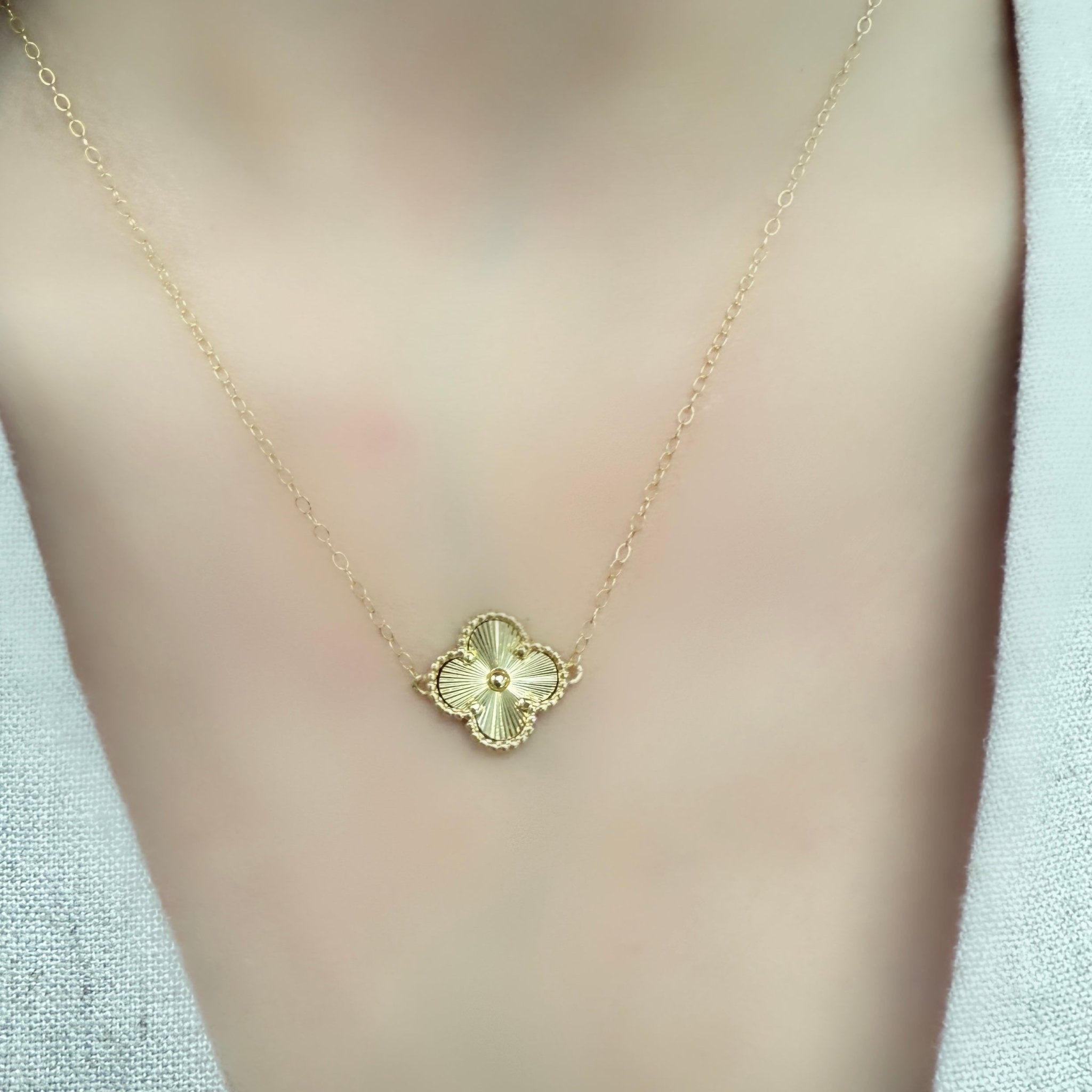 Gold Flower Necklace - LPL Creations