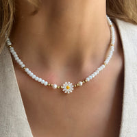 Daisy Crystals Necklace - LPL Creations