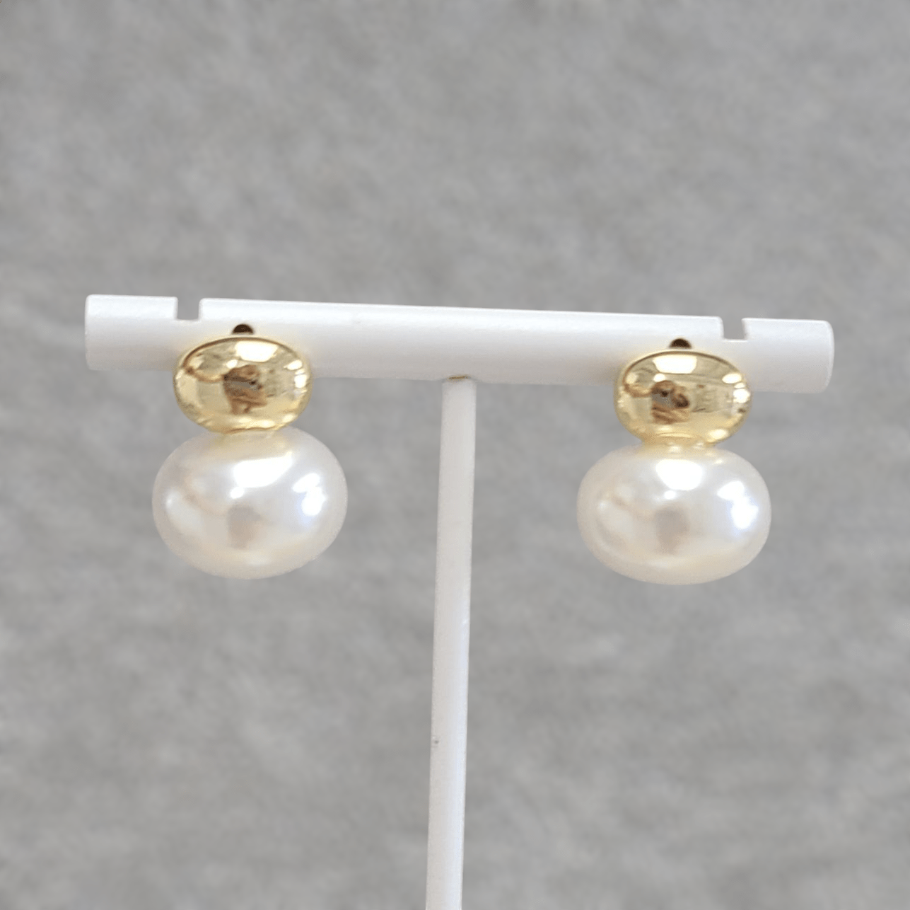 Julieta Pearl Stud - LPL Creations