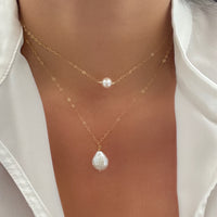 Drop Pearl Necklace
