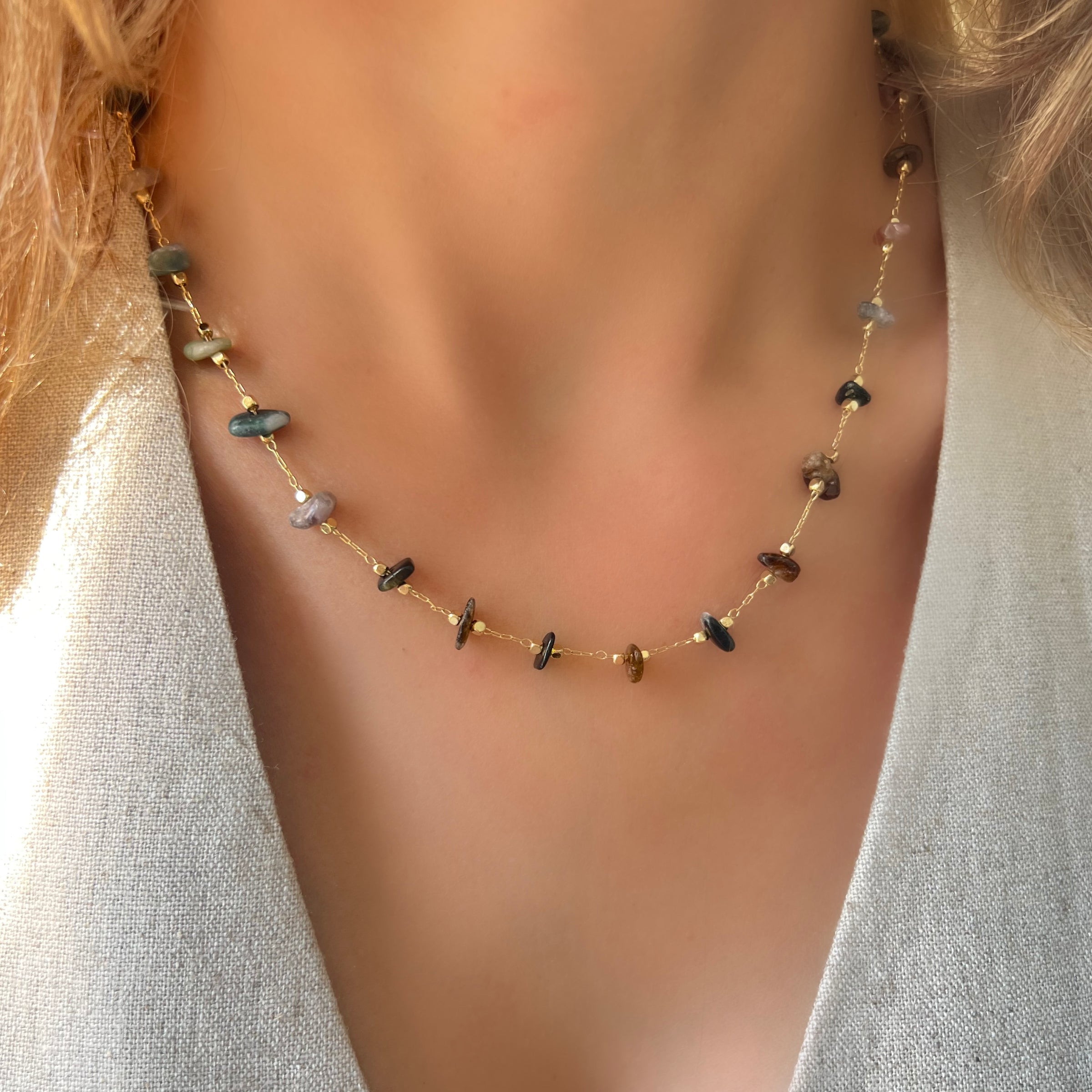 Fall Chip Short  Necklace