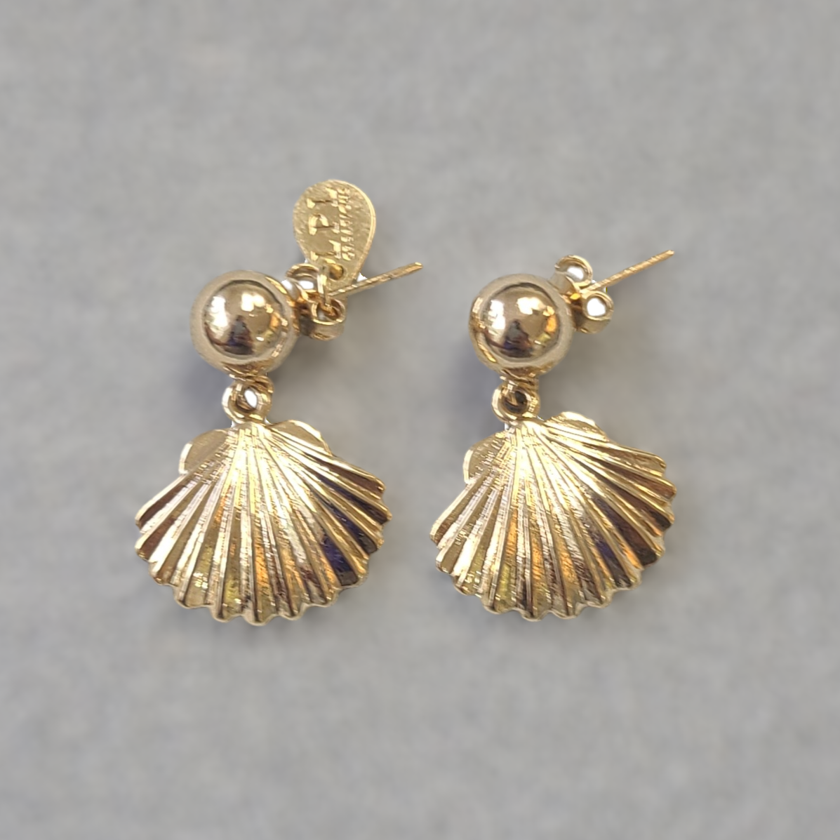 Gold Oyster Earrings